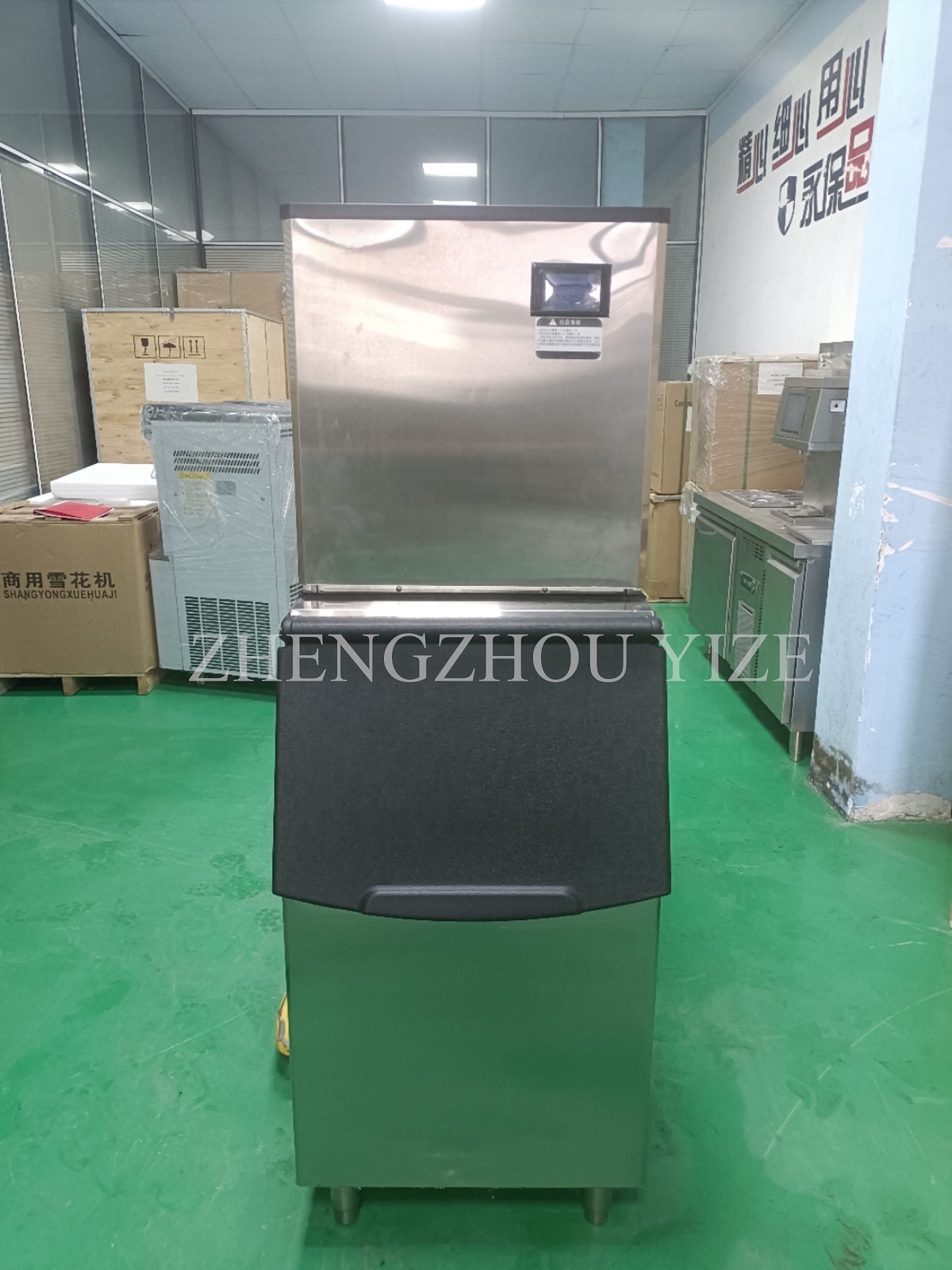 آلة صنع مكعبات الثلج التجارية  - مراجعة Commercial Ice Maker وسعره