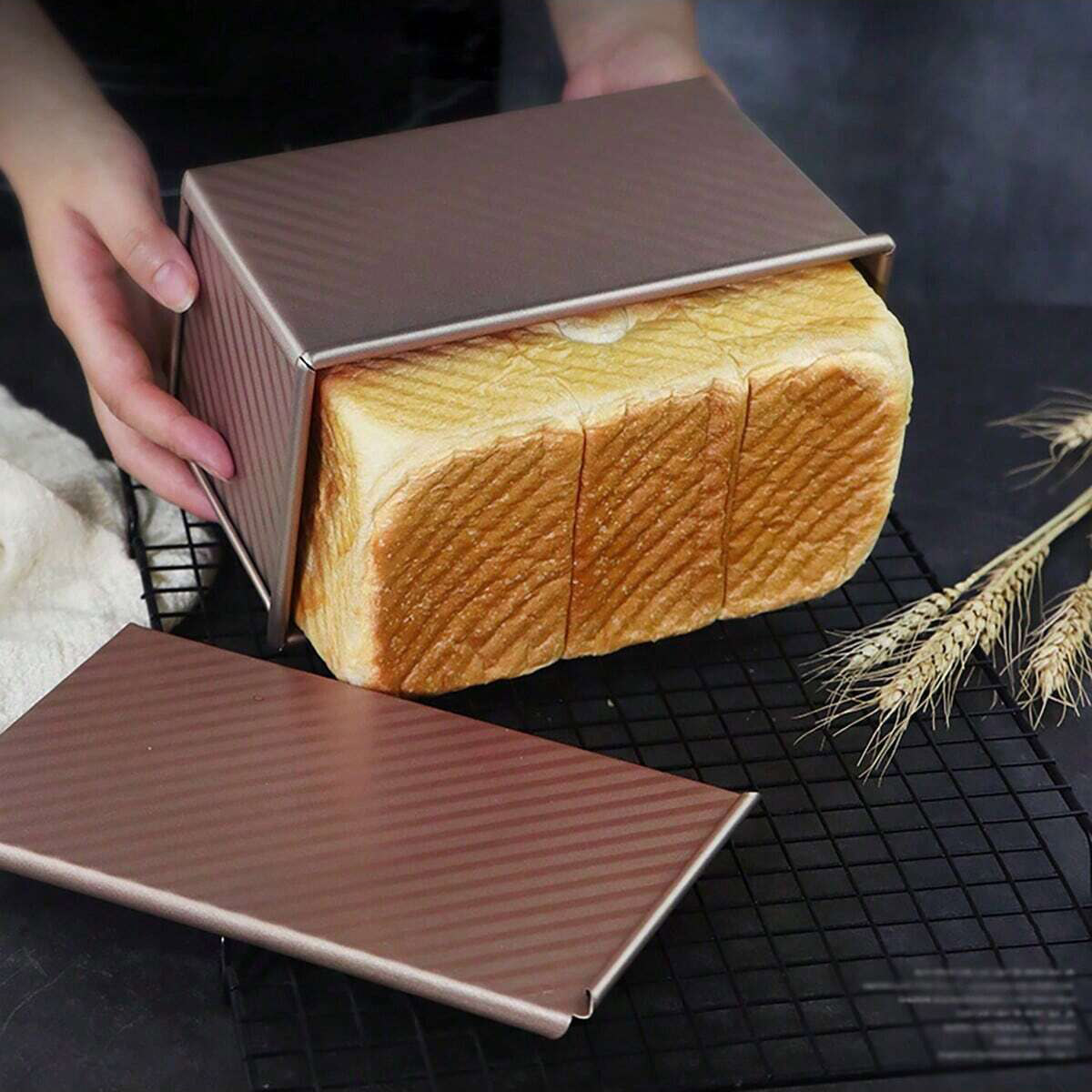 قطعة واحدة من مقلاة الرغيف الذ - مراجعة Rotary Bakery Oven وسعره